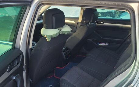 Volkswagen Passat B8 рестайлинг, 2017 год, 1 800 000 рублей, 18 фотография