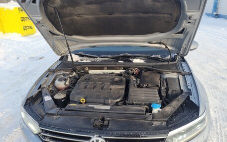 Volkswagen Passat B8 рестайлинг, 2017 год, 1 800 000 рублей, 25 фотография