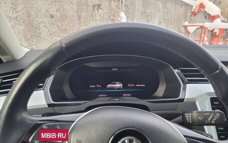 Volkswagen Passat B8 рестайлинг, 2017 год, 1 800 000 рублей, 30 фотография