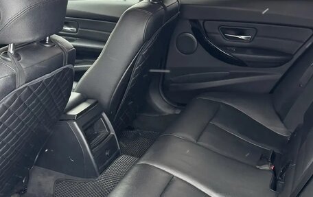 BMW 3 серия, 2018 год, 2 100 000 рублей, 16 фотография