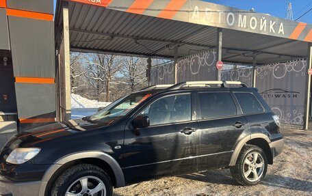 Mitsubishi Outlander III рестайлинг 3, 2004 год, 950 000 рублей, 12 фотография