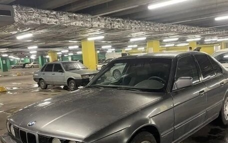 BMW 5 серия, 1990 год, 260 000 рублей, 6 фотография