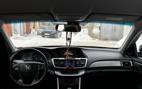 Honda Accord IX рестайлинг, 2013 год, 1 300 000 рублей, 20 фотография
