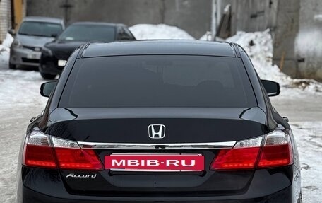 Honda Accord IX рестайлинг, 2013 год, 1 300 000 рублей, 17 фотография