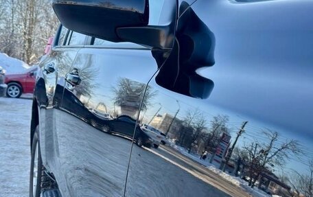 Toyota Land Cruiser Prado 150 рестайлинг 2, 2011 год, 2 675 000 рублей, 8 фотография