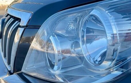 Toyota Land Cruiser Prado 150 рестайлинг 2, 2011 год, 2 675 000 рублей, 11 фотография