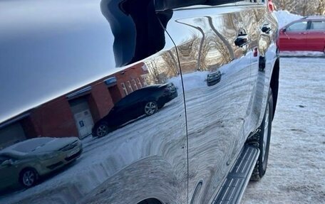 Toyota Land Cruiser Prado 150 рестайлинг 2, 2011 год, 2 675 000 рублей, 9 фотография