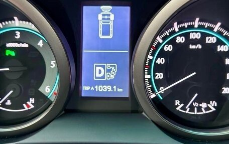 Toyota Land Cruiser Prado 150 рестайлинг 2, 2011 год, 2 675 000 рублей, 26 фотография