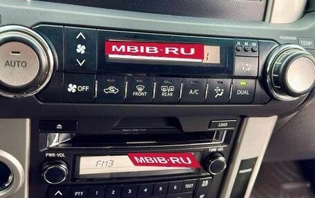 Toyota Land Cruiser Prado 150 рестайлинг 2, 2011 год, 2 675 000 рублей, 21 фотография