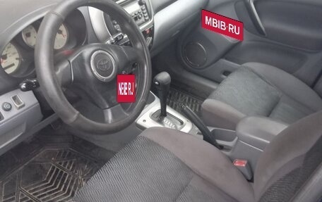 Toyota RAV4, 2002 год, 670 000 рублей, 7 фотография