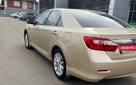 Toyota Camry, 2013 год, 2 400 000 рублей, 4 фотография