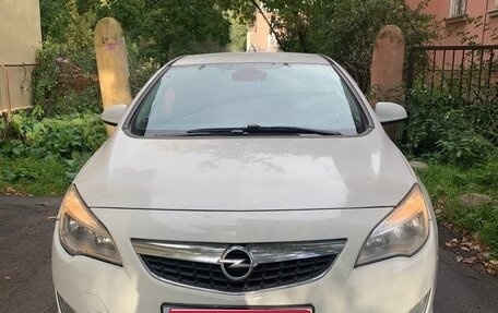 Opel Astra J, 2011 год, 400 000 рублей, 1 фотография