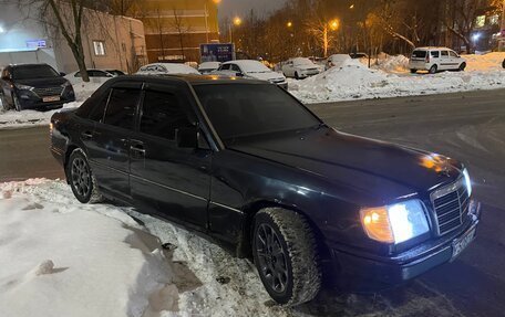 Mercedes-Benz E-Класс, 1994 год, 225 000 рублей, 3 фотография