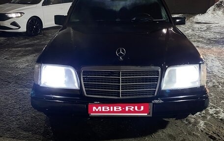 Mercedes-Benz E-Класс, 1994 год, 225 000 рублей, 6 фотография