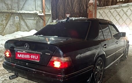 Mercedes-Benz E-Класс, 1994 год, 225 000 рублей, 7 фотография