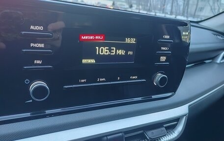 KIA K5, 2021 год, 2 390 000 рублей, 16 фотография