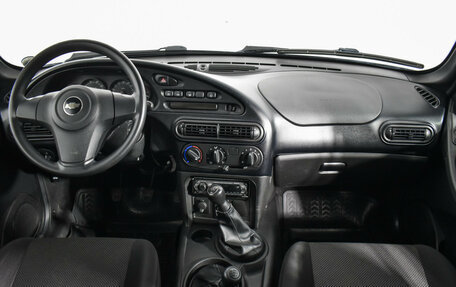 Chevrolet Niva I рестайлинг, 2017 год, 559 000 рублей, 13 фотография