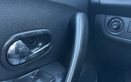 Renault Sandero II рестайлинг, 2018 год, 990 000 рублей, 19 фотография