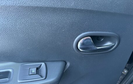 Renault Sandero II рестайлинг, 2018 год, 990 000 рублей, 21 фотография