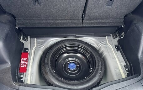 Toyota Ractis II, 2011 год, 1 050 000 рублей, 6 фотография