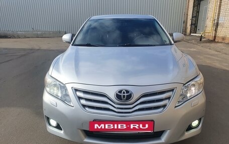 Toyota Camry, 2011 год, 1 450 000 рублей, 10 фотография