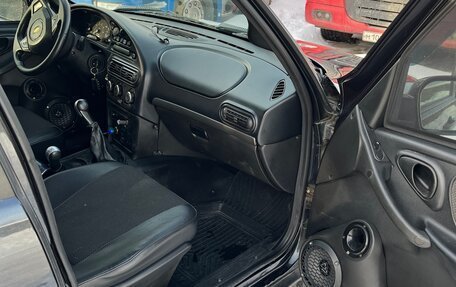 Chevrolet Niva I рестайлинг, 2011 год, 600 000 рублей, 4 фотография