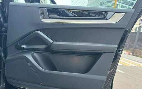 Porsche Cayenne III, 2025 год, 15 300 000 рублей, 20 фотография