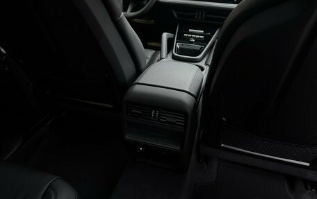 Porsche Cayenne III, 2025 год, 15 300 000 рублей, 18 фотография