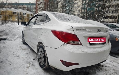 Hyundai Solaris II рестайлинг, 2015 год, 560 000 рублей, 6 фотография