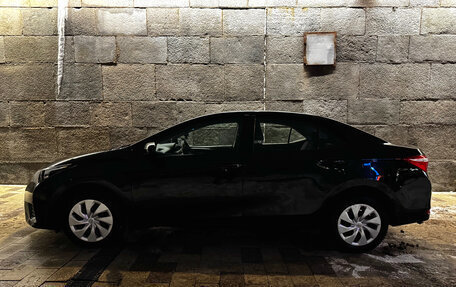 Toyota Corolla, 2015 год, 1 370 000 рублей, 4 фотография