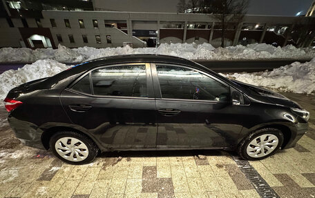 Toyota Corolla, 2015 год, 1 370 000 рублей, 8 фотография