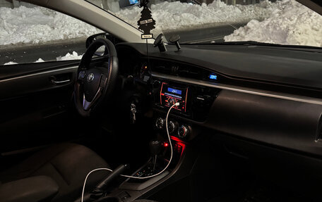 Toyota Corolla, 2015 год, 1 370 000 рублей, 9 фотография