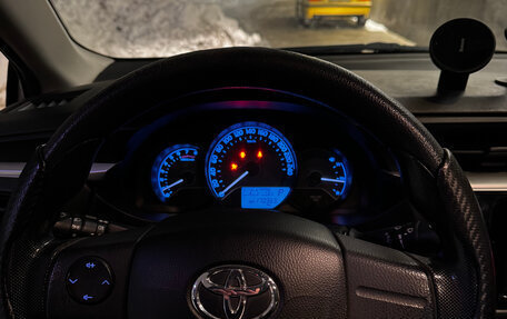 Toyota Corolla, 2015 год, 1 370 000 рублей, 13 фотография