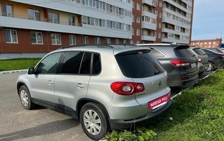 Volkswagen Tiguan I, 2010 год, 800 000 рублей, 3 фотография