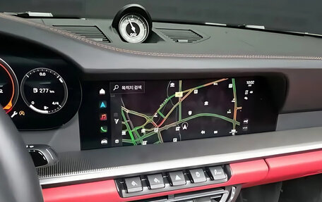 Porsche 911, 2023 год, 24 200 000 рублей, 10 фотография