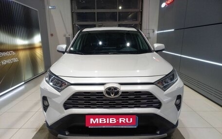 Toyota RAV4, 2021 год, 3 250 000 рублей, 2 фотография