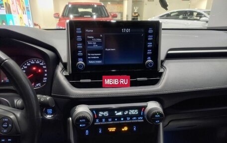 Toyota RAV4, 2021 год, 3 250 000 рублей, 17 фотография