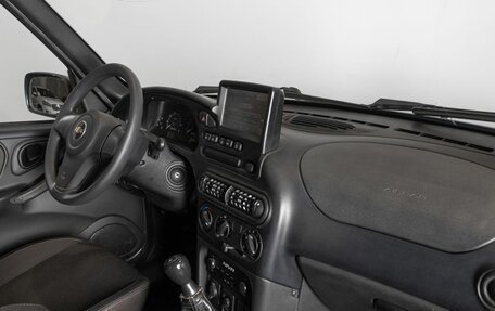 Chevrolet Niva I рестайлинг, 2020 год, 870 000 рублей, 7 фотография