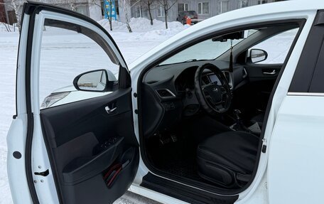 Hyundai Solaris II рестайлинг, 2019 год, 1 450 000 рублей, 12 фотография