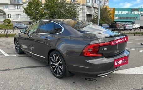 Volvo S90 II рестайлинг, 2021 год, 4 100 000 рублей, 6 фотография