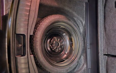 Toyota Ractis II, 2011 год, 920 000 рублей, 11 фотография