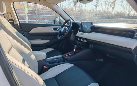 Honda Vezel, 2022 год, 1 517 000 рублей, 17 фотография