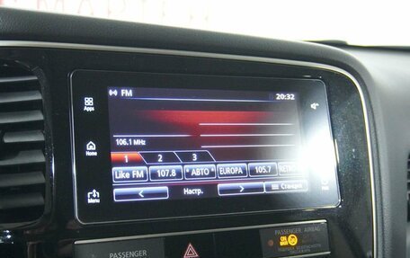 Mitsubishi Outlander III рестайлинг 3, 2019 год, 2 620 000 рублей, 12 фотография