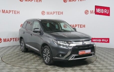 Mitsubishi Outlander III рестайлинг 3, 2019 год, 2 620 000 рублей, 3 фотография