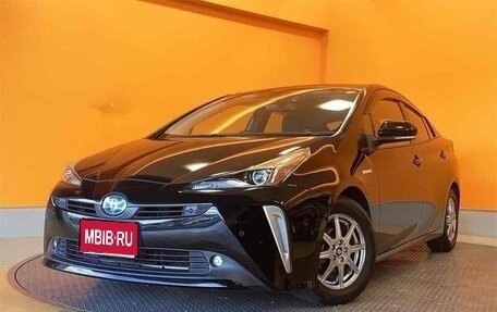 Toyota Prius IV XW50, 2022 год, 1 650 000 рублей, 1 фотография
