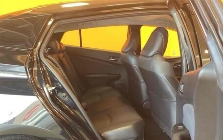 Toyota Prius IV XW50, 2022 год, 1 650 000 рублей, 11 фотография