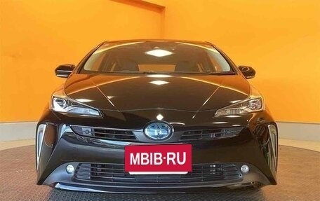 Toyota Prius IV XW50, 2022 год, 1 650 000 рублей, 2 фотография