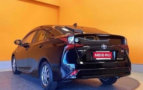 Toyota Prius IV XW50, 2022 год, 1 650 000 рублей, 6 фотография