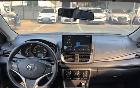 Toyota Yaris XP150 рестайлинг, 2022 год, 1 199 099 рублей, 10 фотография