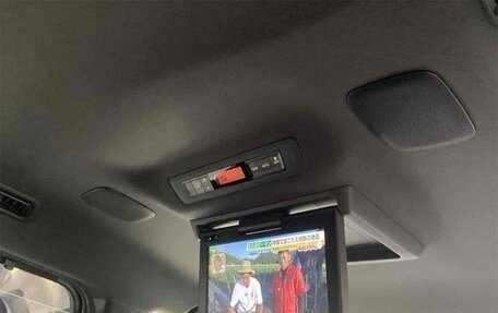 Toyota Noah III, 2018 год, 1 880 000 рублей, 22 фотография